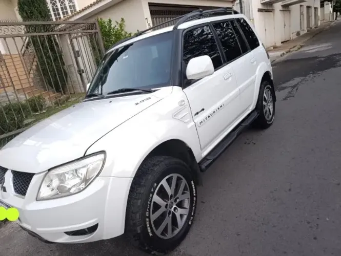 Mitsubishi Pajero TR4 2.0/ 2.0 Flex 16V 4X4 Aut. 2013