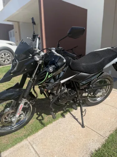 Moto 2025 xtz croser preta