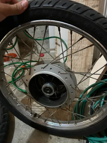Jogo de Roda completa Honda Biz 2025