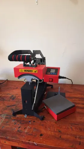 MÁQUINA DE ESTAMPAS - BONÉS/OUTROS