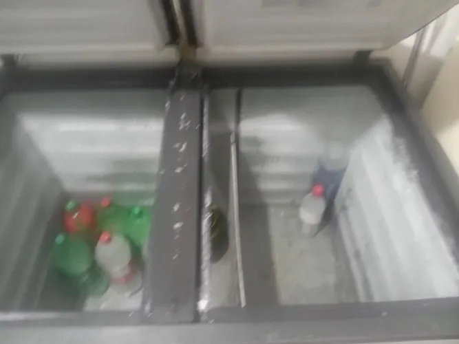 Freezer esmaltec funcionando bem