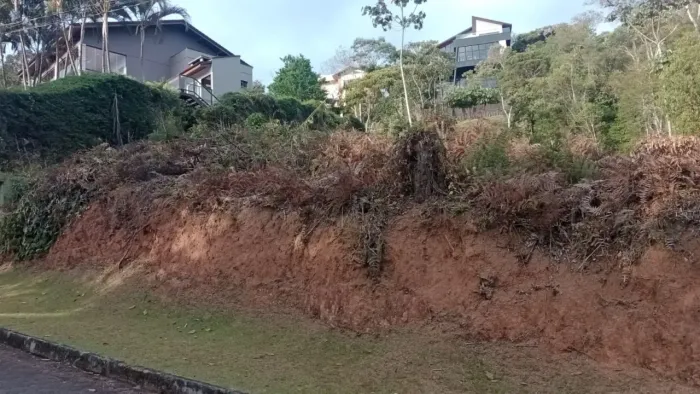 Lote de 1.782 m² no Condomínio Villagio Verdi, em Pedra Azul (Domingos Martins ES)