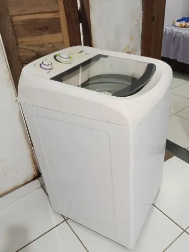 Vendo uma máquina de lavar roupa Consul 11 kg bem conservada funcionando perfeitamente