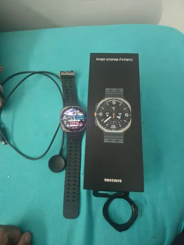 Galaxy watch ultra com caixa 