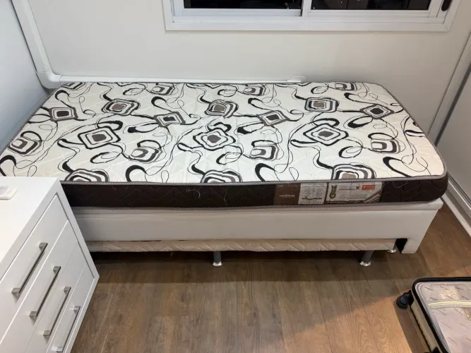 Cama de Solteiro com Cama Auxiliar + 2 colchões