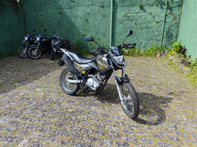 Crosser 2017. Muito bem cuidada. Aceito trocas 