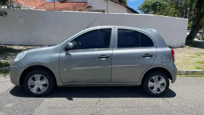 Nissan March S 1.6 16V Flex Fuel 5P 2013
