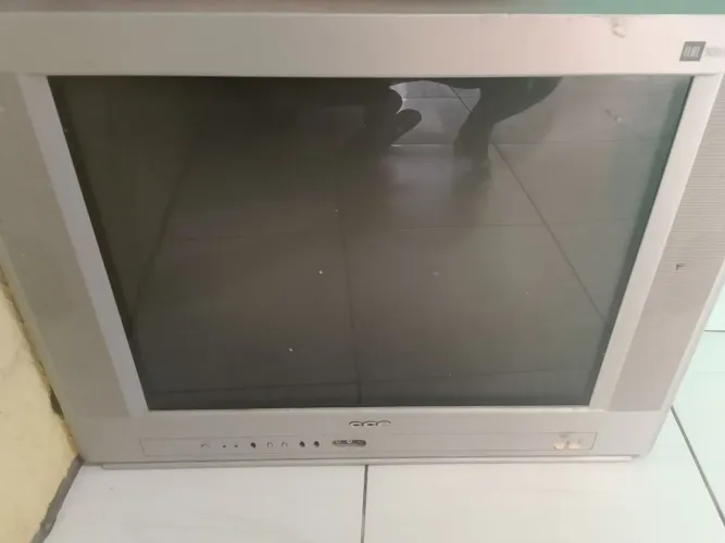 Tv de tubo CCE 29 polegadas