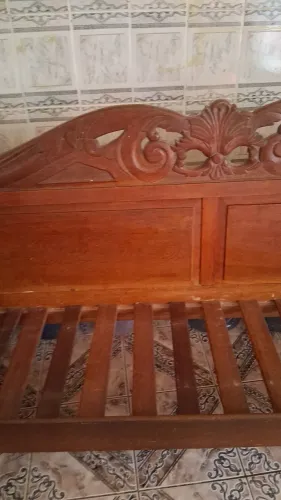 Sofa madeira trabalhada