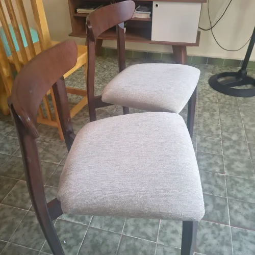 Par de cadeira de sala