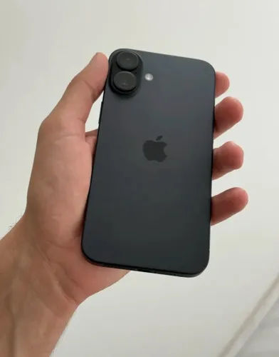 iPhone 16 Plus