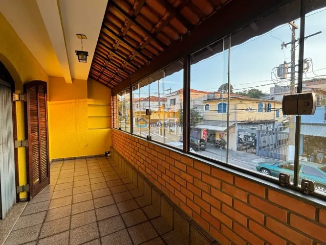 Casa a venda Vila Guarani, 3 quartos sendo 1 suíte e 2 vagas