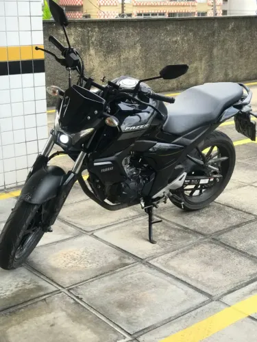 Alugo moto 240 a semana 