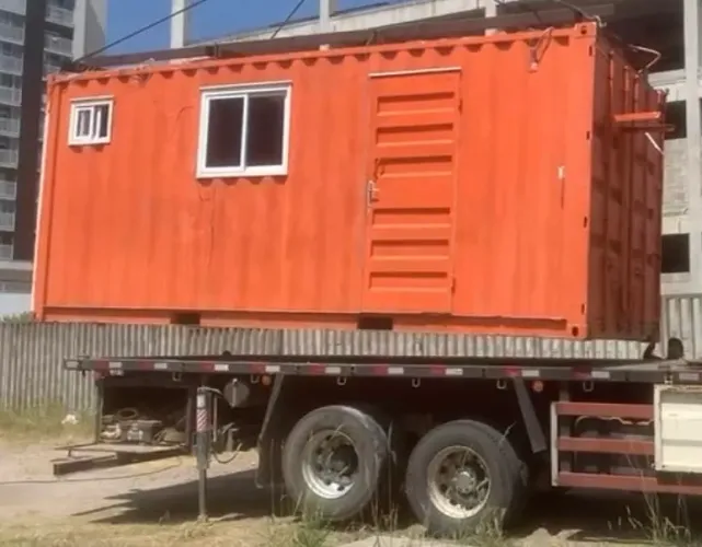 Casa container 6 m com banheiro, ar cond, e revestimento