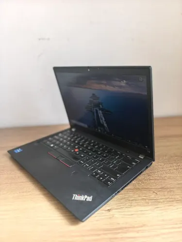 Lenovo Thinkpad T14 Gen2 i7 de 11ª até 4,8 GHz com 16gb Ram e armazenamento SSD NVMe