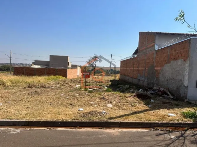Terreno Residencial à Venda no Residencial Monte Carlo em Araraquara