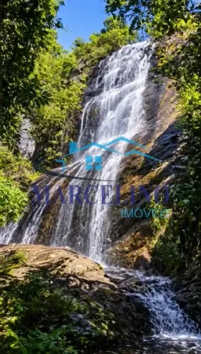 57ha com Cachoeira privativa!