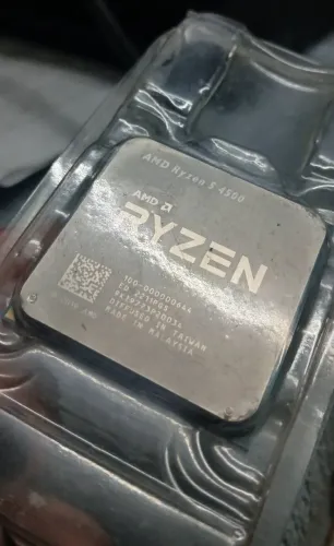 Processador AMD Ryzen 5 4500 com cooler, sem caixa