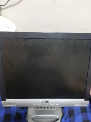 Monitor AOC LM522 15" LCD 4:3 VGA + Cabos