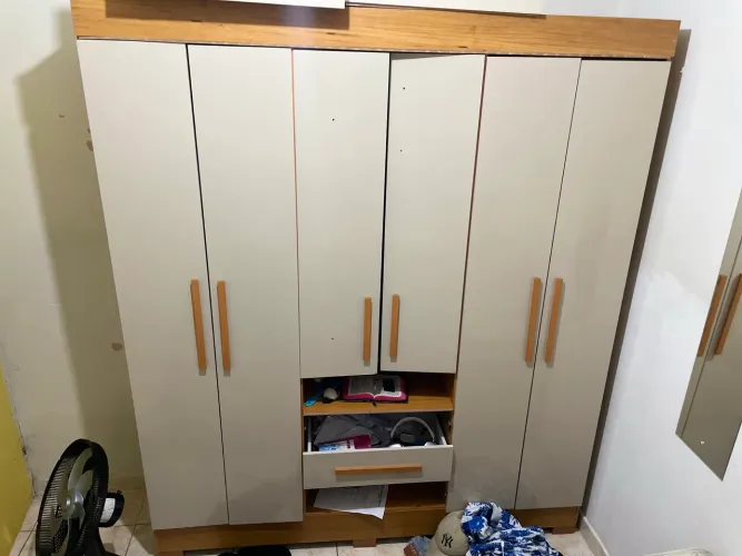 Guarda roupa Débora