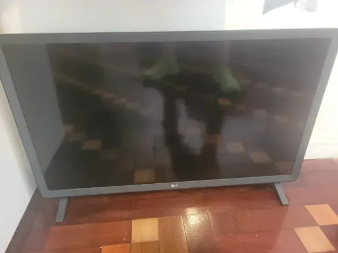 TV LG 32'' display com defeito