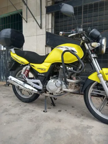 SUZUKI GSR 150I