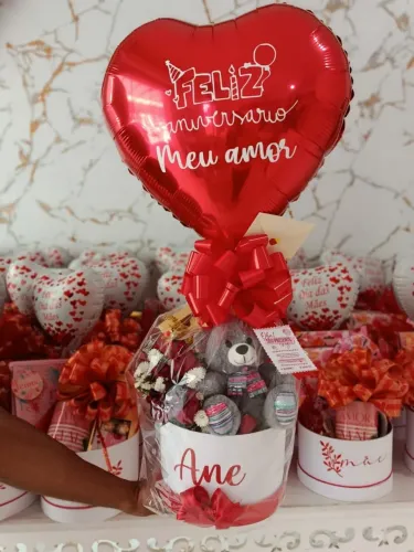 Está na dúvida de como presentear seu amor? Calma, @Nalcestas tem o presente ideal .