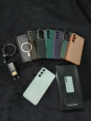 Samsung S23 FE 