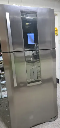 Geladeira Electrolux Infinit I-kitchen DT 80x 542L inox. Top de linha com Ice Maker