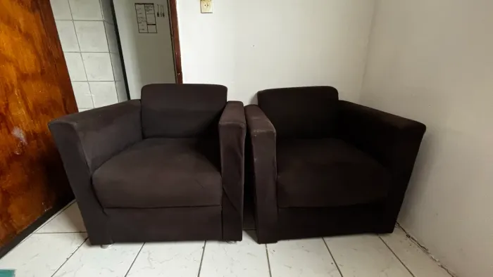 2 Poltronas de 1 lugar