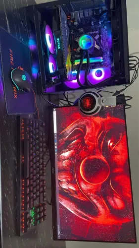 Pc Gamer muito top tem inclina Ador de tela