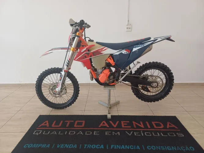 KTM 350 EXC-F SIX DAYS FRANÇA - 2023