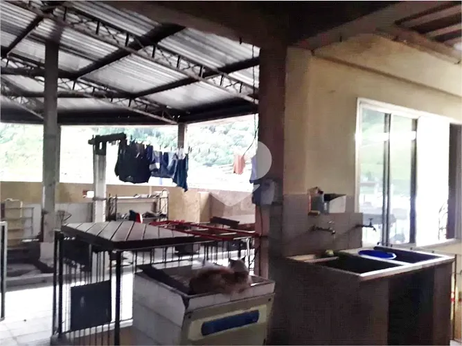 Casa com 3 quartos à venda ou para locação em Moinho - SP