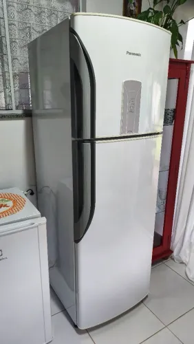 Geladeira Panasonic 387 lts