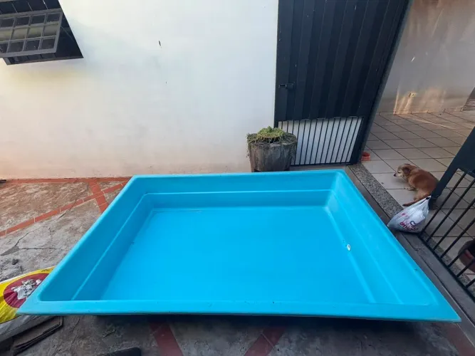 Piscina de Fibra de 2 mil litros