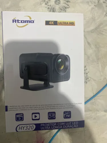Progetor modelo HY320 marca ATOMO