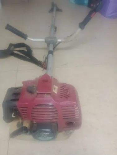 Roçadeira a gasolina 