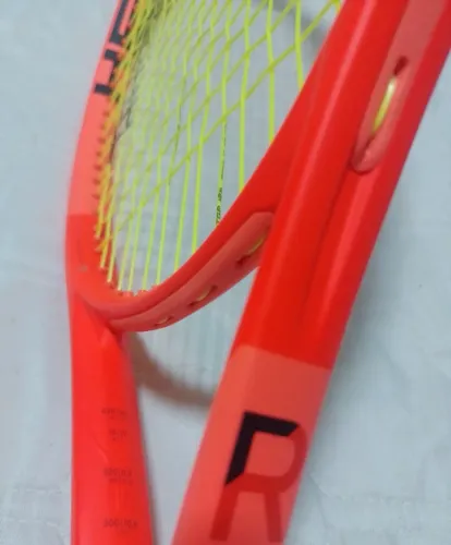 Raquete de tênis Head Radical MP (modelo novo)