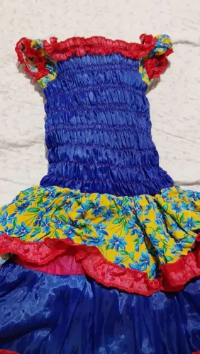 Vestido de festa junina para criança