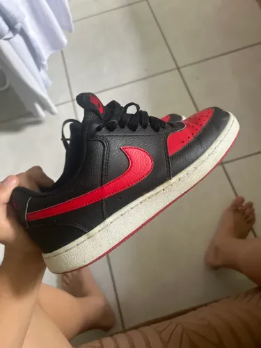 Tênis corte Vision vermelho e preto