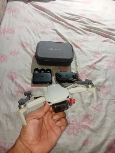 Drone dji mavic mini conbu fly mory 3 baterias hub de controle beg de transporte
