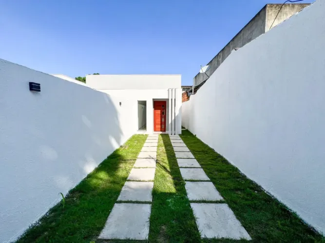 Casa linear com 2 quartos e corredor lateral - pedra de guaratiba