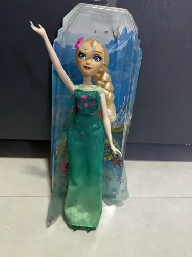 Boneca Elsa de Frozen fever fashion hasbro
