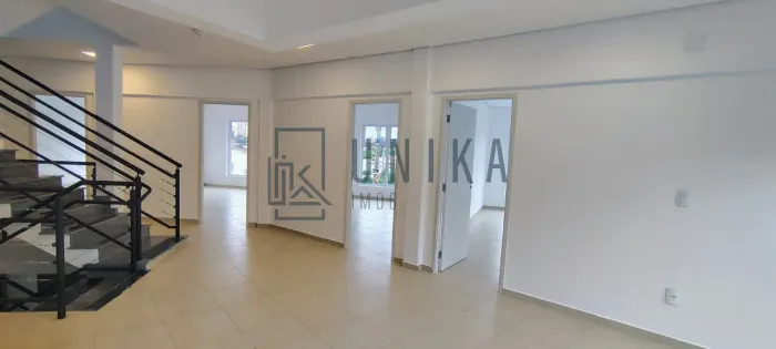 Casa Comercial de Alto Padrão na Chácara da Barra, Campinas-SP: 7 salas, 6 banheiros, 10 v