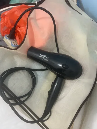 Secador de cabelo quase n usei so deve ter arranhão