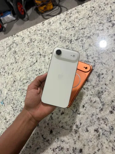 iPhone 17 air, novo duas semanas de ativado! Bateria 100 %