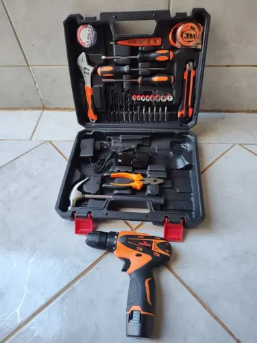 Jogo De Ferramentas Parafusadeira Bateria Maleta Furadeira