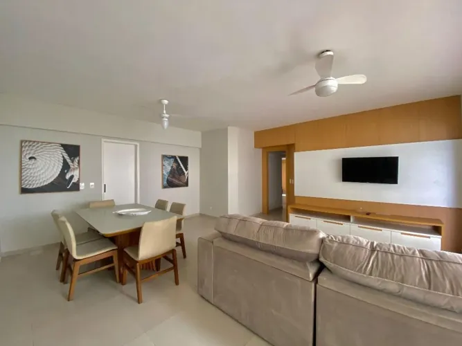 Apartamento frente mar com 4 Quartos (2 suítes), 2 vagas e lazer à venda em Jardim Astúria