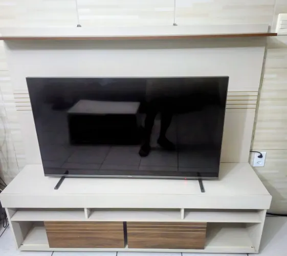 Rack com painel em otimo estado