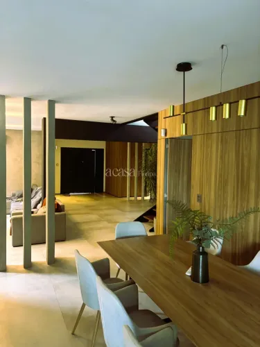 Casa com 4 suítes em Jurerê Internacional Florianópolis.